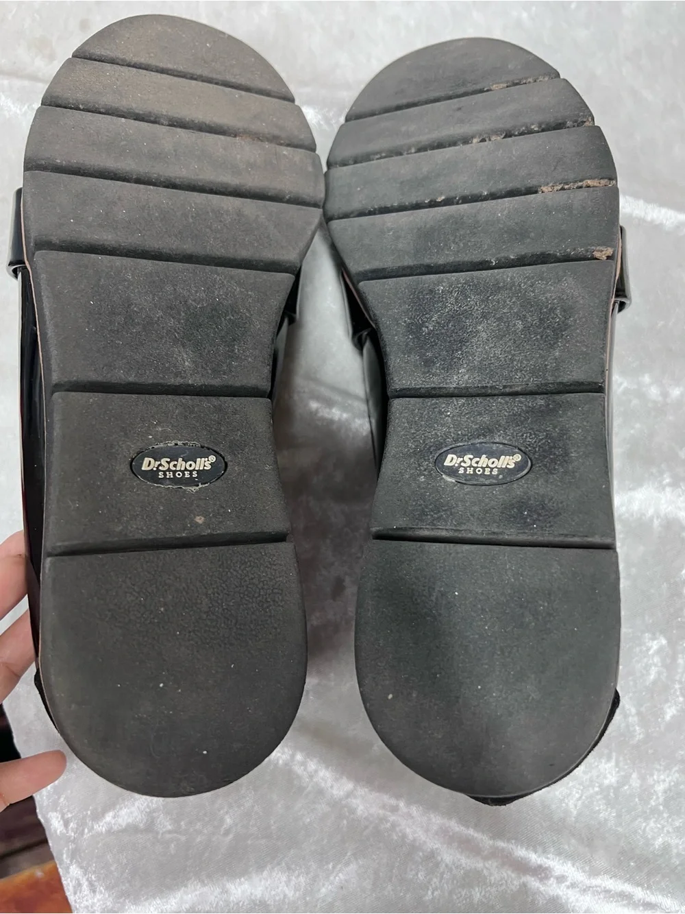 Dr. Scholl’s Black Slip-On Loafers glossy black brown trim 7.5